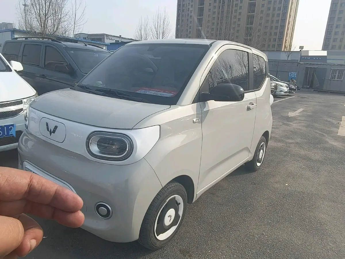 2024 WuLing HongGuang MINI EV BEV 17.3KWH,autocango,china used car exporter,china ev exporter,chinese used car exporter,chinese used ev exporter