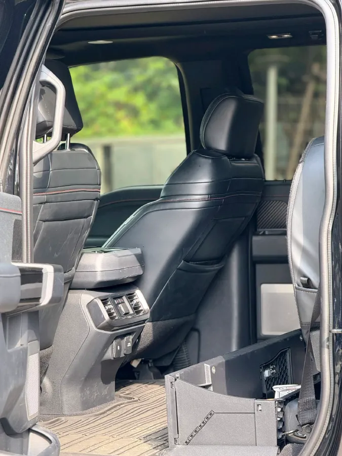 2023 Ford F-150 3.5T 423HP V6 10AT,autocango,china used car exporter,china ev exporter,chinese used car exporter,chinese used ev exporter