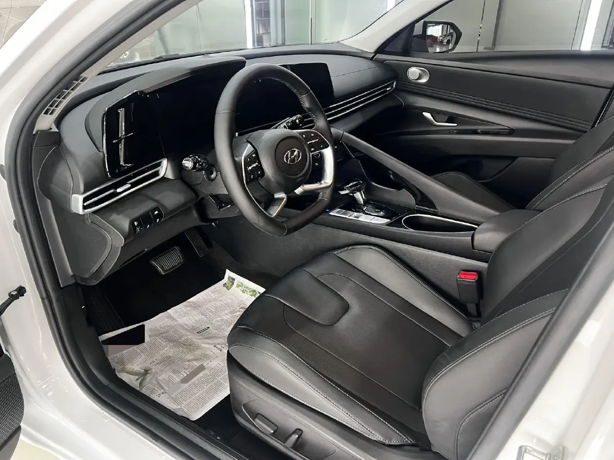 2022 Hyundai Elantra 1.5L 115HP L4 CVT,autocango,china used car exporter,china ev exporter,chinese used car exporter,chinese used ev exporter