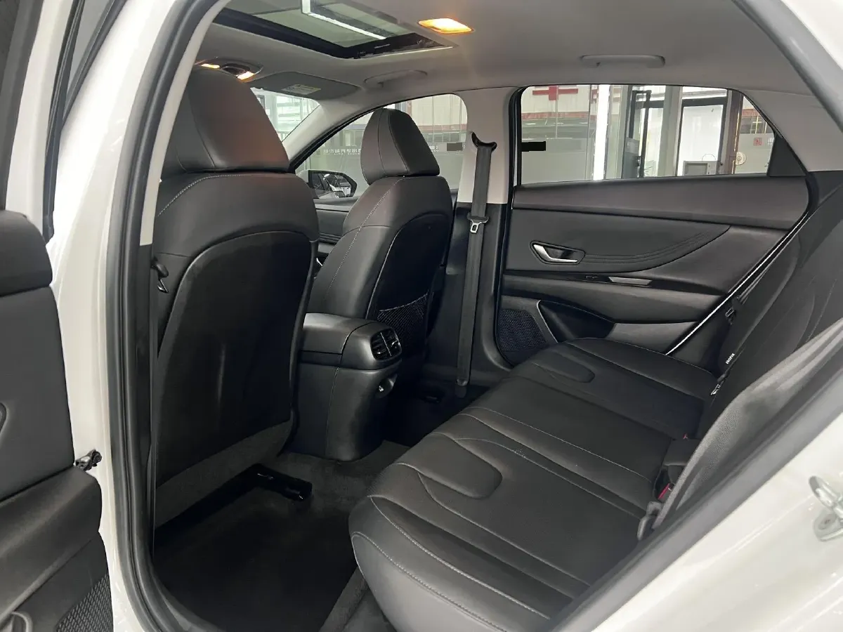 2022 Hyundai Elantra 1.5L 115HP L4 CVT,autocango,china used car exporter,china ev exporter,chinese used car exporter,chinese used ev exporter