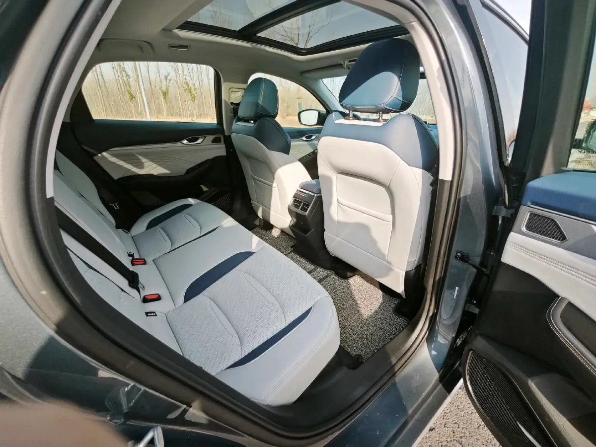 2020 Peugeot 408 1.6T 170HP L4 6AT,autocango,china used car exporter,china ev exporter,chinese used car exporter,chinese used ev exporter