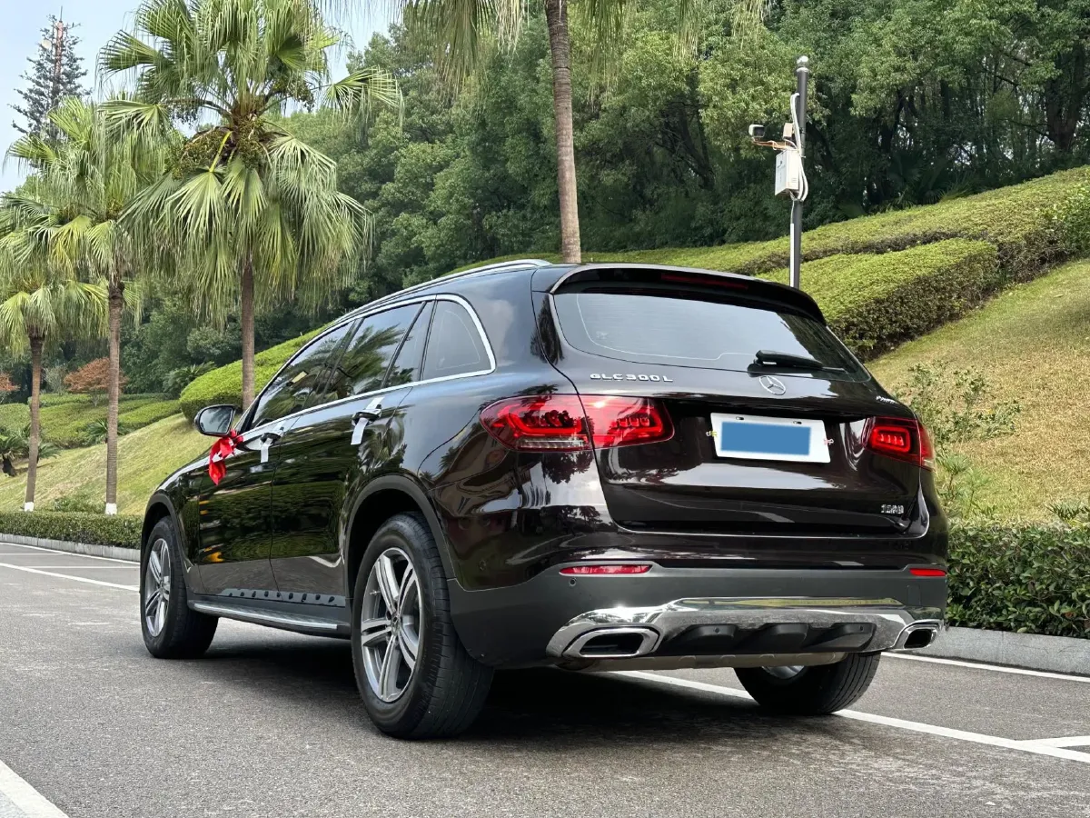 2021 Mercedes-Benz GLC Class 2.0T 197HP L4 9AT,autocango,china used car exporter,china ev exporter,chinese used car exporter,chinese used ev exporter