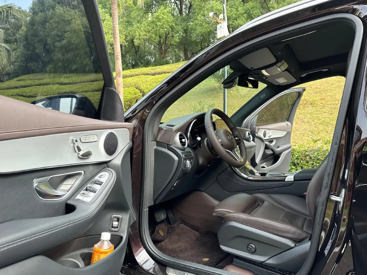 2021 Mercedes-Benz GLC Class 2.0T 197HP L4 9AT,autocango,china used car exporter,china ev exporter,chinese used car exporter,chinese used ev exporter