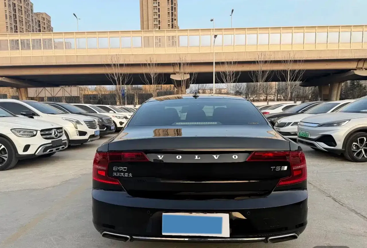 2019 Volvo S90 2.0T 254HP L4 8AT,autocango,china used car exporter,china ev exporter,chinese used car exporter,chinese used ev exporter
