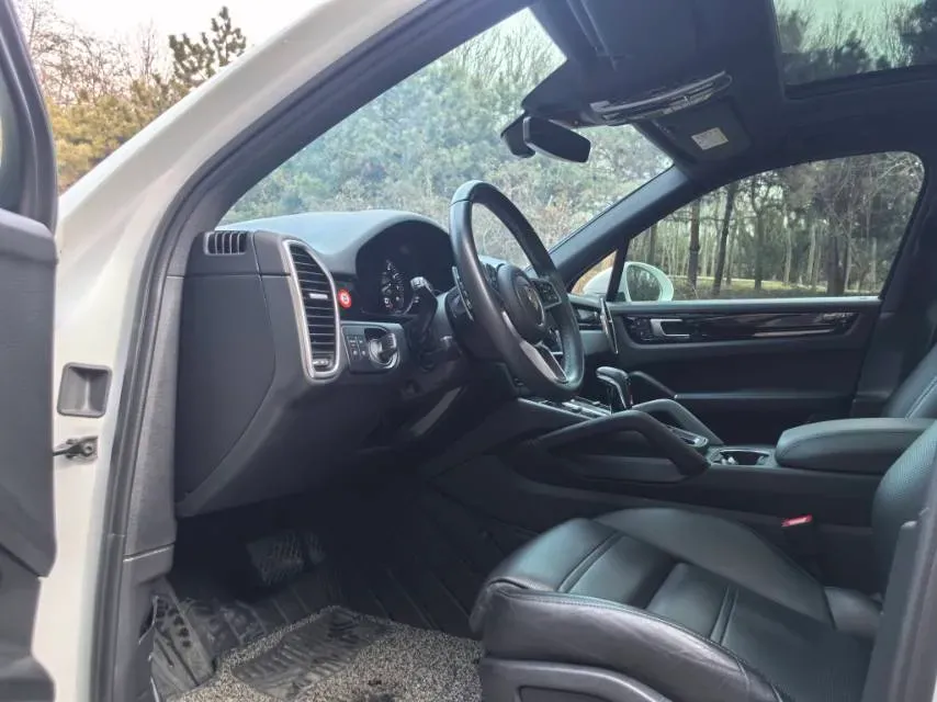 2022 Porsche Cayenne 2.0T 252HP L4 8AT PHEV 17.9KWH,autocango,china used car exporter,china ev exporter,chinese used car exporter,chinese used ev exporter