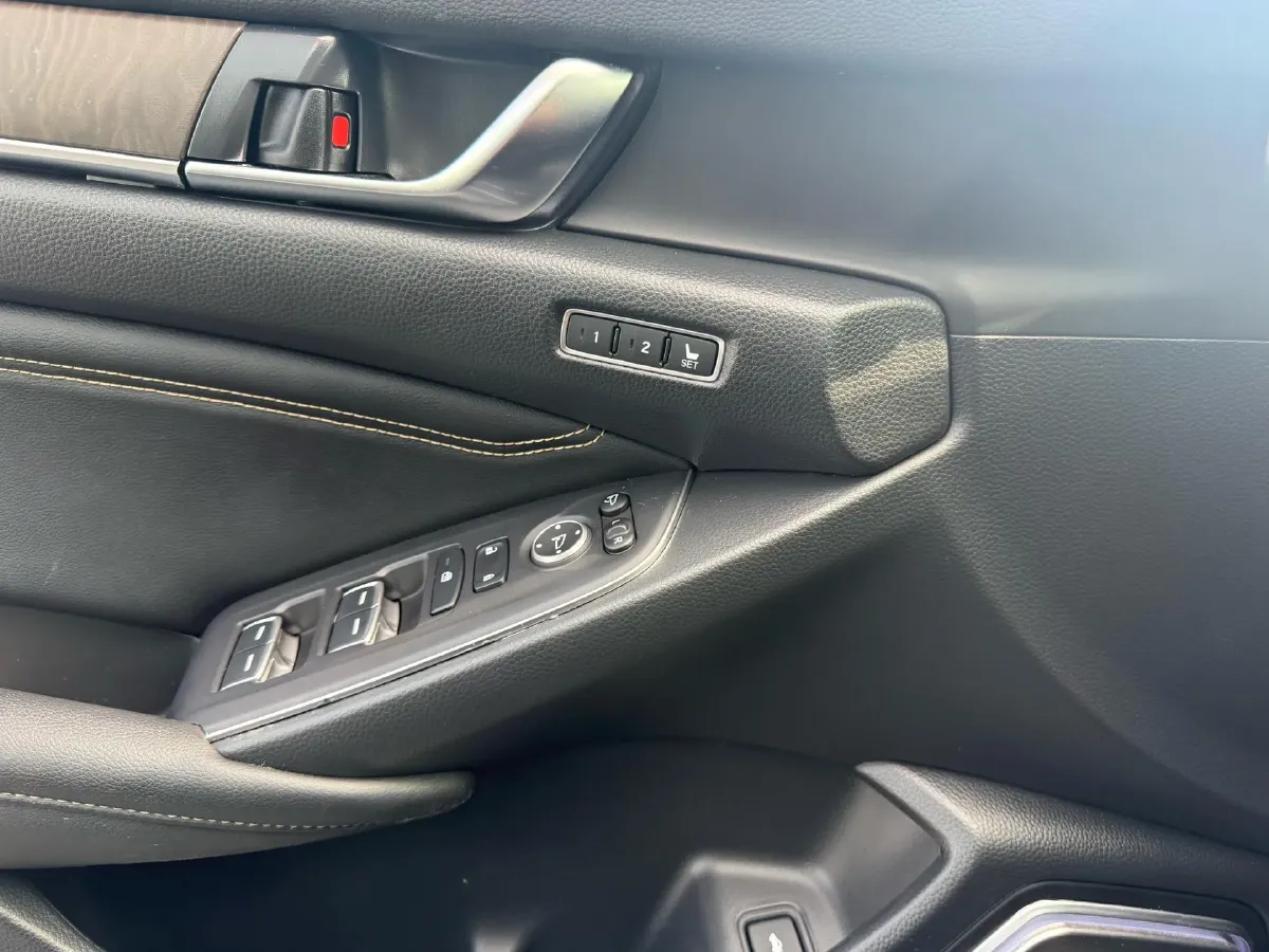 2022 Honda Accord 2.0L 146HP L4 E-CVT Hybrid,autocango,china used car exporter,china ev exporter,chinese used car exporter,chinese used ev exporter