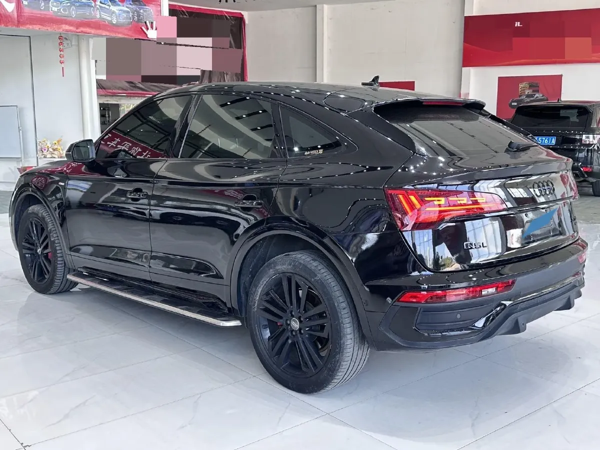 2021 Audi Q5L Sportback 2.0T 252HP L4 7DCT,autocango,china used car exporter,china ev exporter,chinese used car exporter,chinese used ev exporter