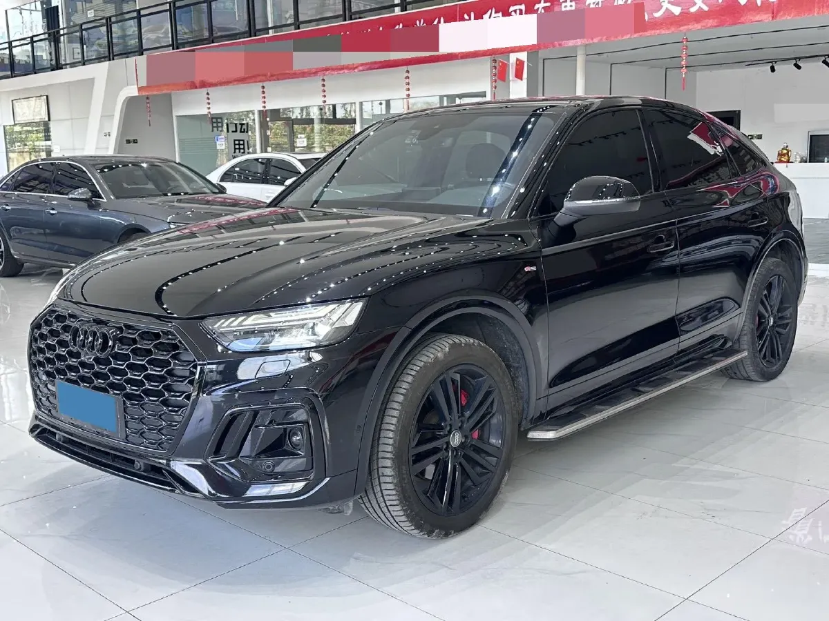 2021 Audi Q5L Sportback 2.0T 252HP L4 7DCT,autocango,china used car exporter,china ev exporter,chinese used car exporter,chinese used ev exporter