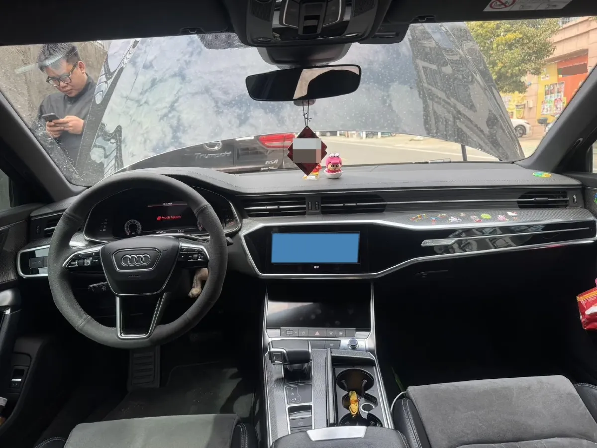 2021 Audi A6L 2.0T 190HP L4 7DCT,autocango,china used car exporter,china ev exporter,chinese used car exporter,chinese used ev exporter