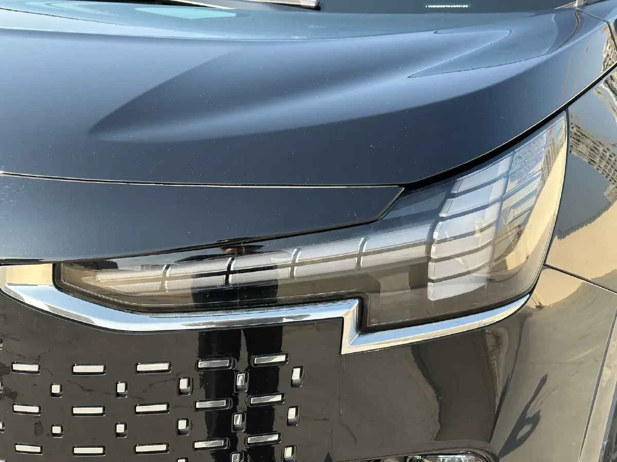 2025 Volvo EM90 BEV 116KWH,autocango,china used car exporter,china ev exporter,chinese used car exporter,chinese used ev exporter