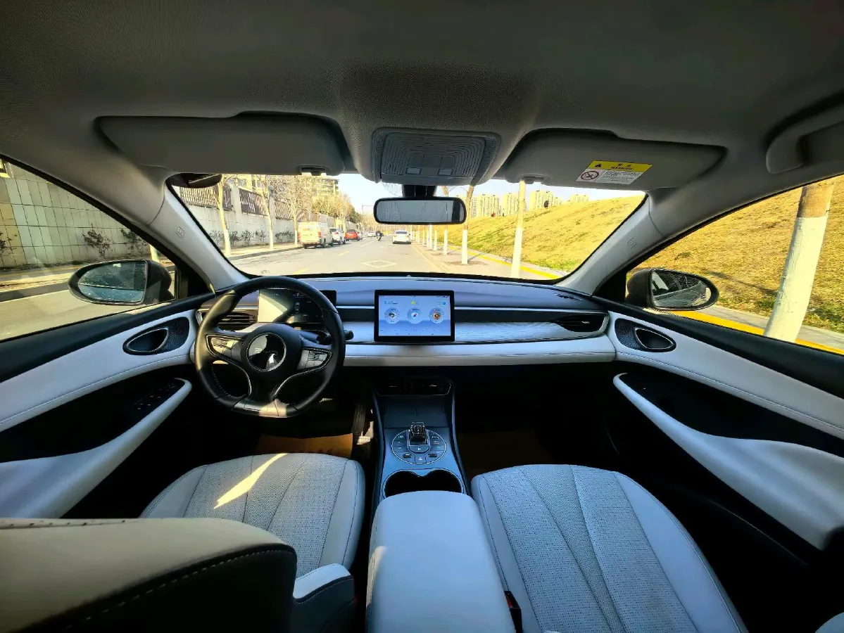 2025 BYD Seal05 DM-i 1.5L 101HP L4 E-CVT PHEV 7.68KWH,autocango,china used car exporter,china ev exporter,chinese used car exporter,chinese used ev exporter