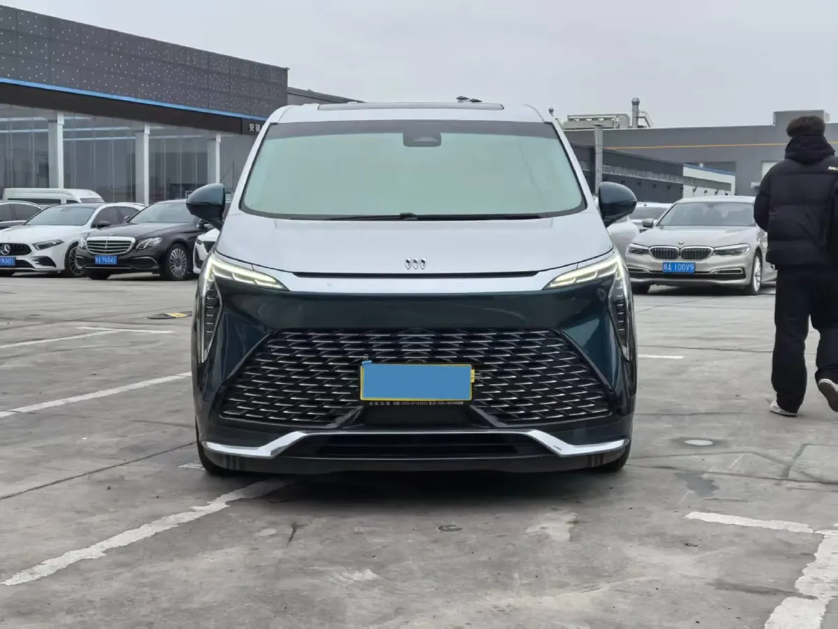 2023 Buick Century 2.0T 237HP L4 9AT,autocango,china used car exporter,china ev exporter,chinese used car exporter,chinese used ev exporter