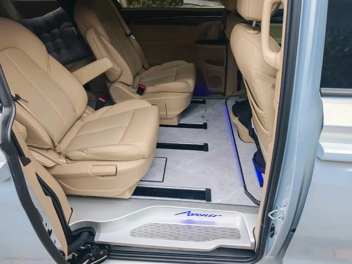 2025 Buick GL8 2.0T 237HP L4 9AT,autocango,china used car exporter,china ev exporter,chinese used car exporter,chinese used ev exporter