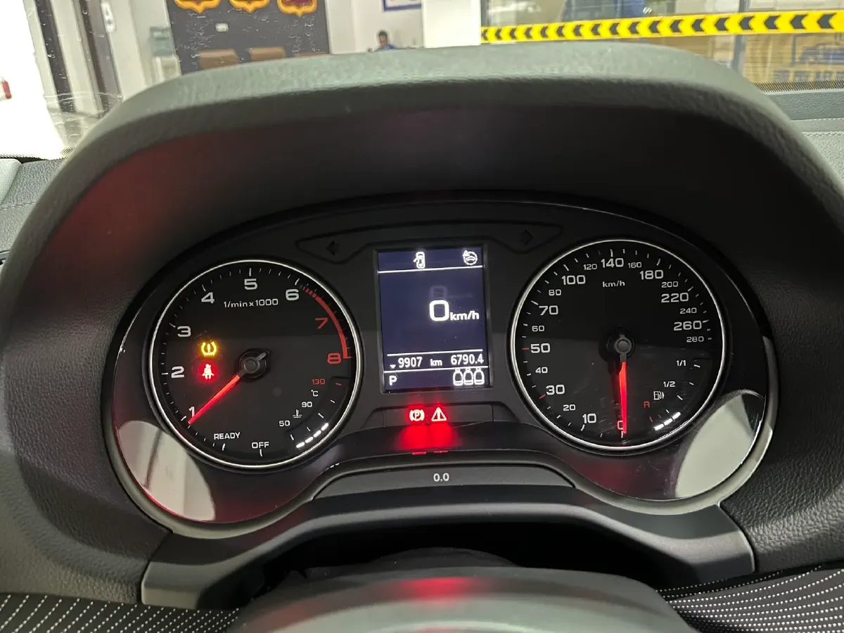 2021 Audi Q2L 1.4T 150HP L4 7DCT,autocango,china used car exporter,china ev exporter,chinese used car exporter,chinese used ev exporter