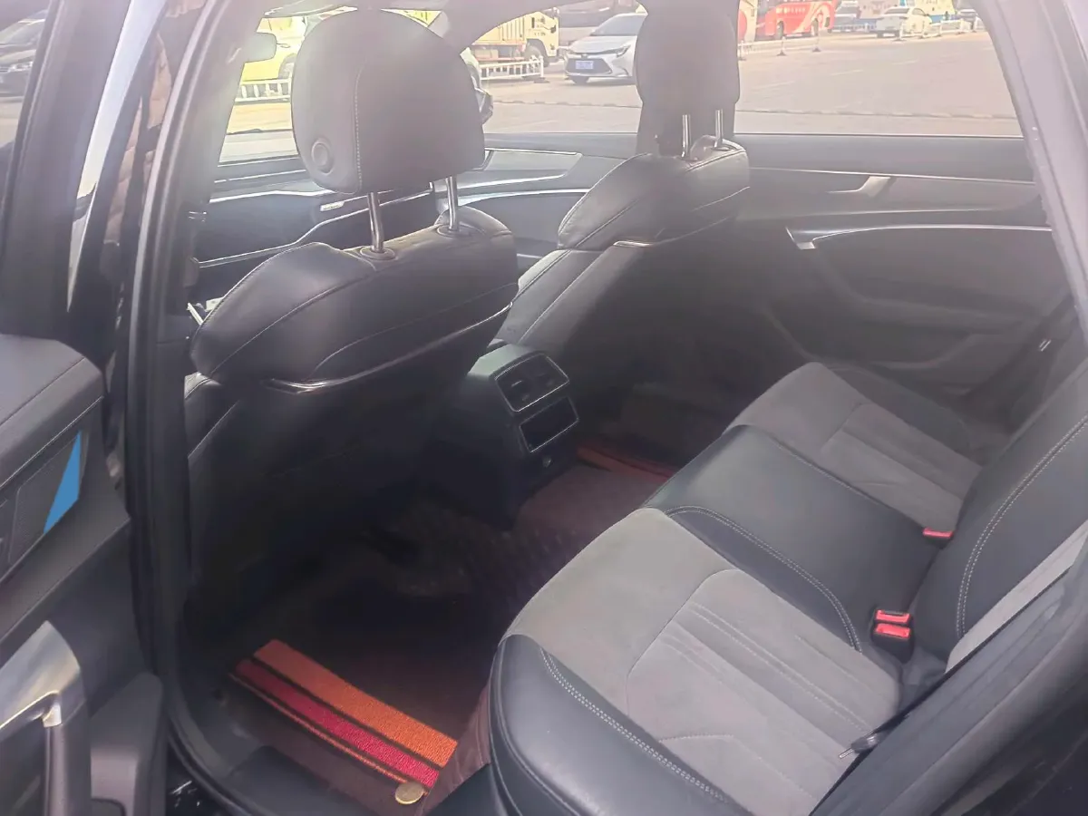 2020 Audi A6L 2.0T 224HP L4 7DCT,autocango,china used car exporter,china ev exporter,chinese used car exporter,chinese used ev exporter