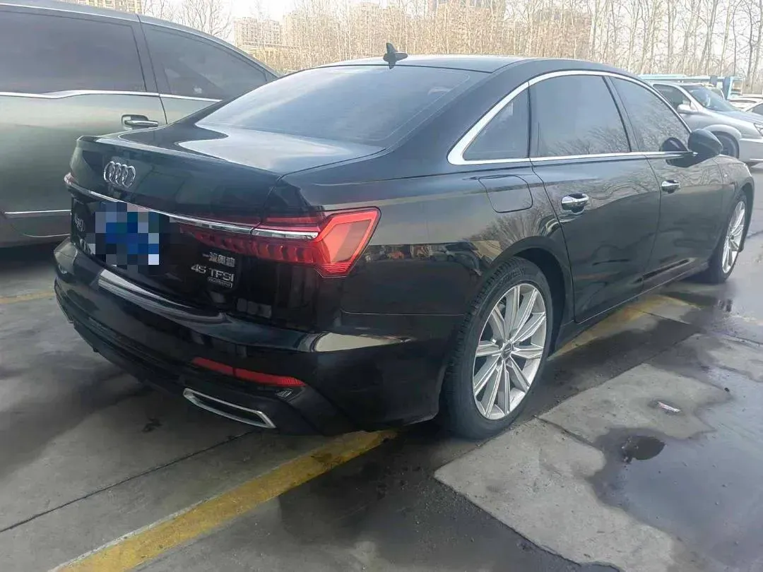 2020 Audi A6L 2.0T 224HP L4 7DCT,autocango,china used car exporter,china ev exporter,chinese used car exporter,chinese used ev exporter