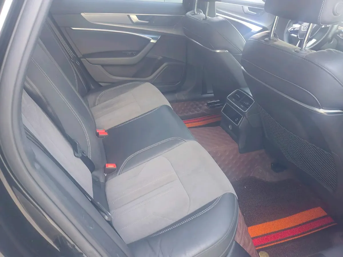 2020 Audi A6L 2.0T 224HP L4 7DCT,autocango,china used car exporter,china ev exporter,chinese used car exporter,chinese used ev exporter