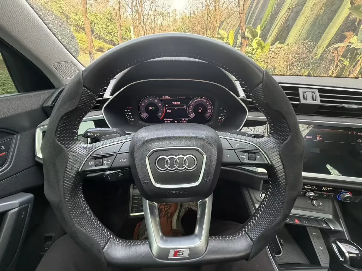 2020 Audi Q3 Sportback 2.0T 220HP L4 7DCT,autocango,china used car exporter,china ev exporter,chinese used car exporter,chinese used ev exporter