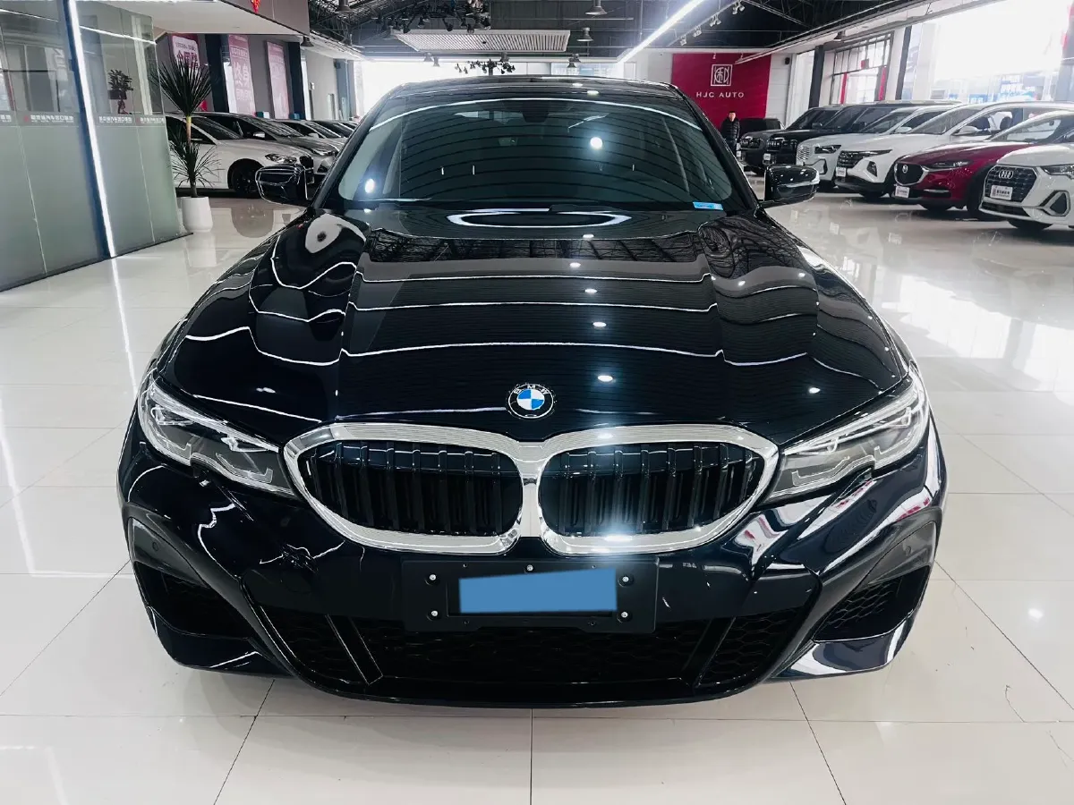2022 BMW 3 Series 2.0T 156HP L4 8AT,autocango,china used car exporter,china ev exporter,chinese used car exporter,chinese used ev exporter