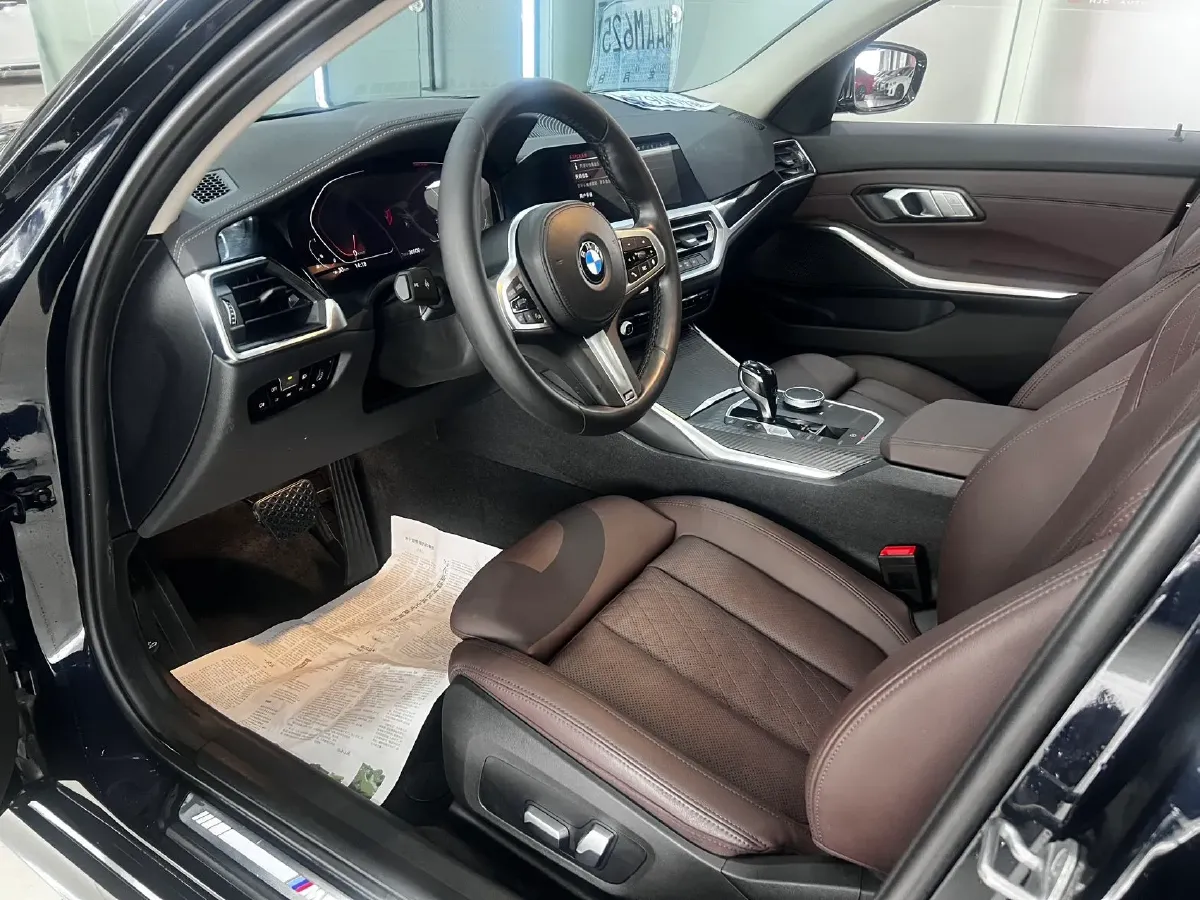 2022 BMW 3 Series 2.0T 156HP L4 8AT,autocango,china used car exporter,china ev exporter,chinese used car exporter,chinese used ev exporter