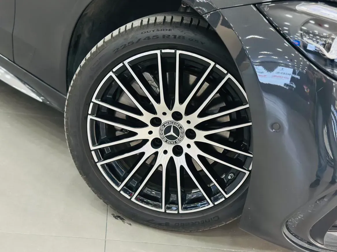 2024 Mercedes-Benz C Class 1.5T 204HP L4 9AT,autocango,china used car exporter,china ev exporter,chinese used car exporter,chinese used ev exporter