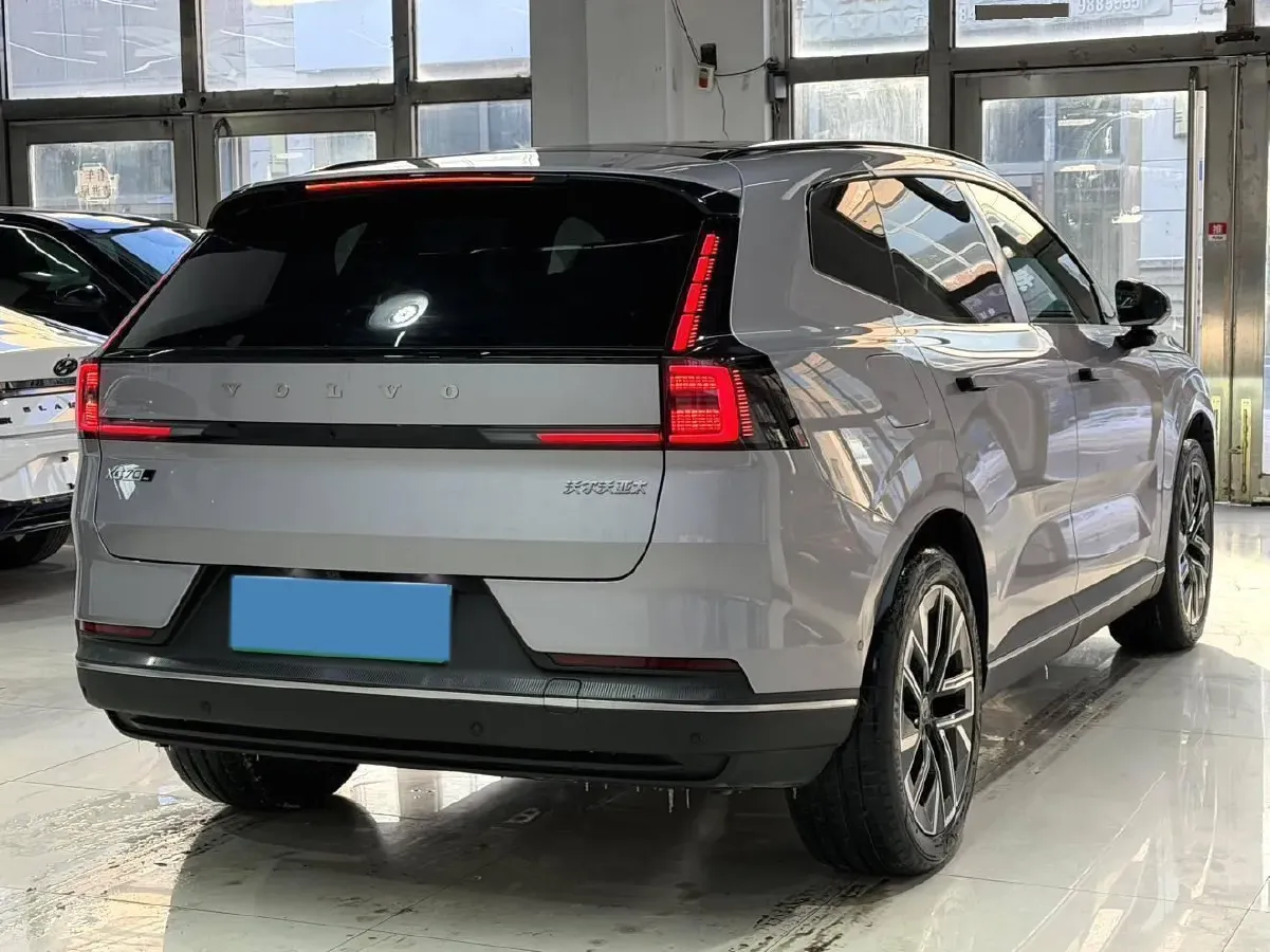 2026 Volvo XC70 PHEV 1.5T 156HP L4 3DHT PHEV,autocango,china used car exporter,china ev exporter,chinese used car exporter,chinese used ev exporter