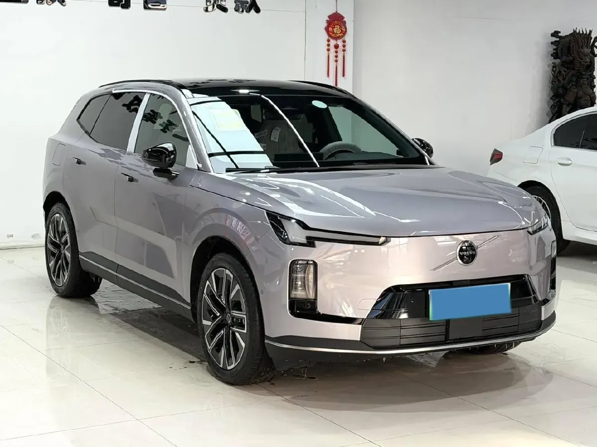 2026 Volvo XC70 PHEV 1.5T 156HP L4 3DHT PHEV,autocango,china used car exporter,china ev exporter,chinese used car exporter,chinese used ev exporter