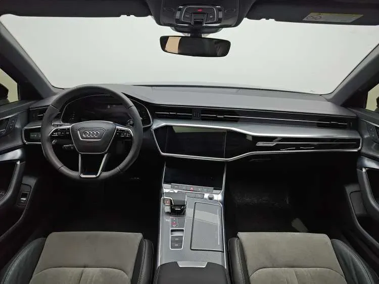 2019 Audi A6L 2.0T 190HP L4 7DCT,autocango,china used car exporter,china ev exporter,chinese used car exporter,chinese used ev exporter
