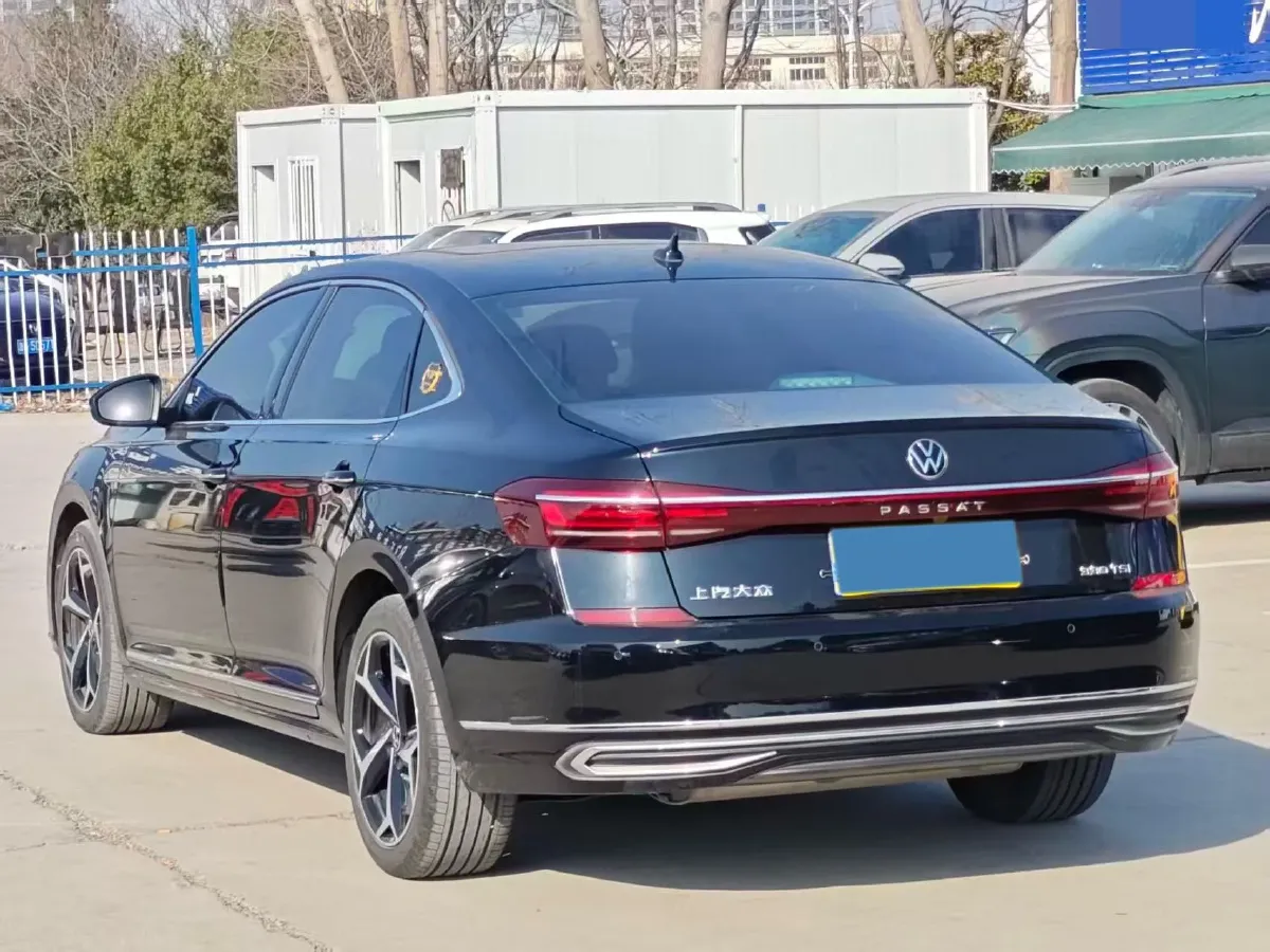 2023 Volkswagen Passat 2.0T 186HP L4 7DCT,autocango,china used car exporter,china ev exporter,chinese used car exporter,chinese used ev exporter