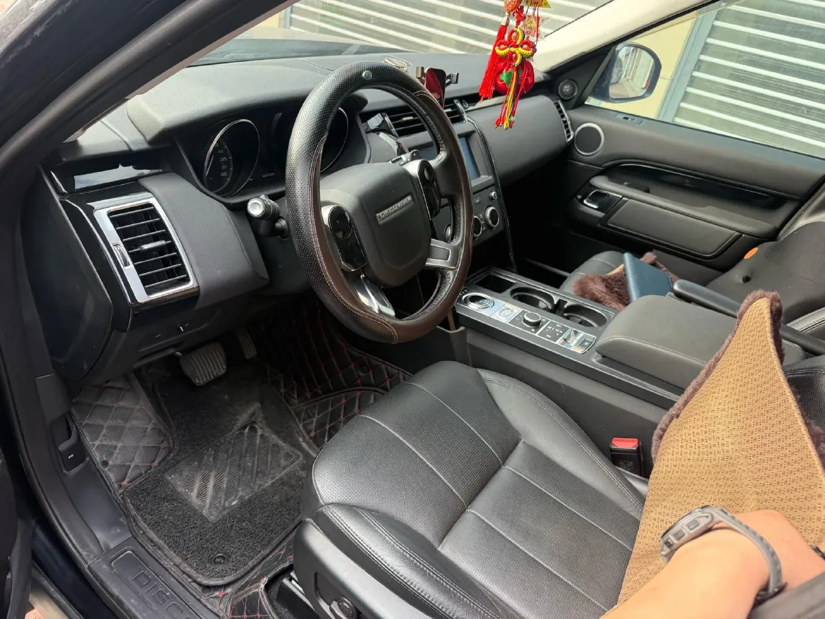 2019 Land Rover Discovery 3.0T 340HP V6 8AT,autocango,china used car exporter,china ev exporter,chinese used car exporter,chinese used ev exporter