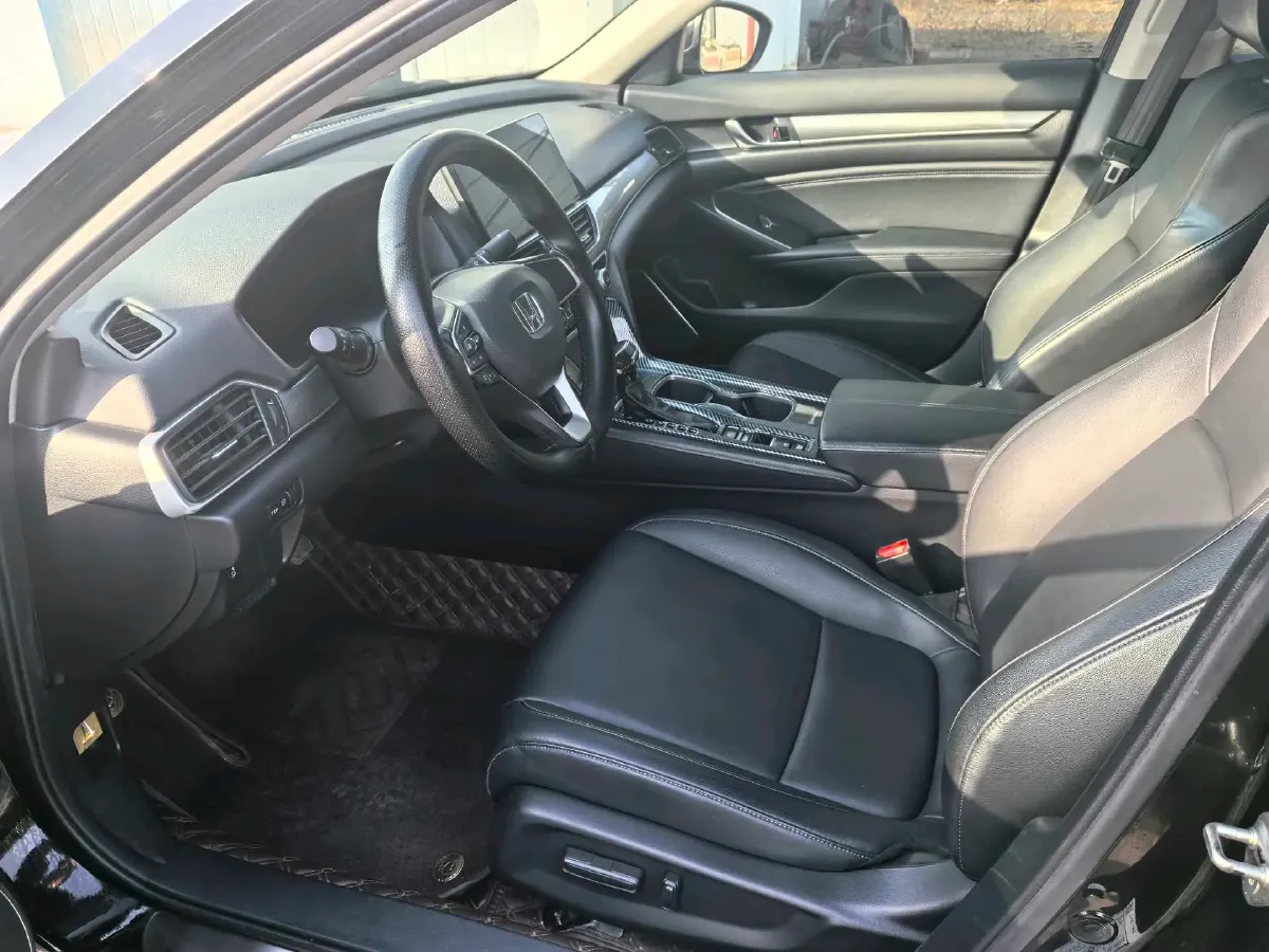 2022 Honda Accord 1.5T 194HP L4 CVT,autocango,china used car exporter,china ev exporter,chinese used car exporter,chinese used ev exporter