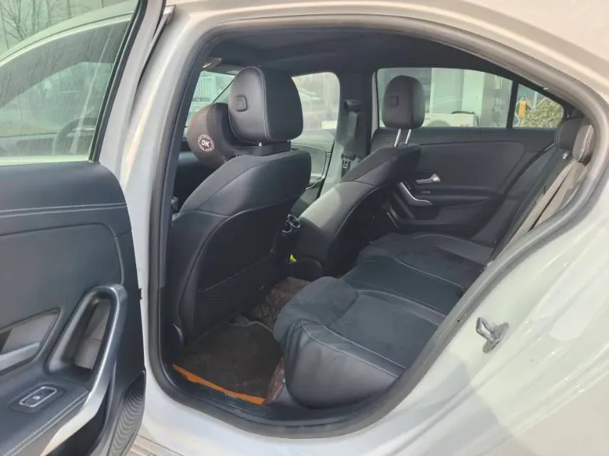 2022 Mercedes-Benz A Class 1.3T 163HP L4 7DCT,autocango,china used car exporter,china ev exporter,chinese used car exporter,chinese used ev exporter