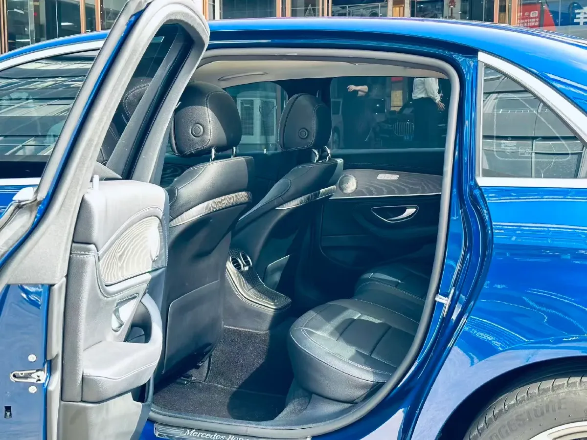 2021 Mercedes-Benz E Class 1.5T 184HP L4 9AT,autocango,china used car exporter,china ev exporter,chinese used car exporter,chinese used ev exporter