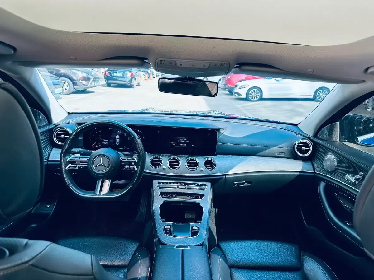 2021 Mercedes-Benz E Class 1.5T 184HP L4 9AT,autocango,china used car exporter,china ev exporter,chinese used car exporter,chinese used ev exporter