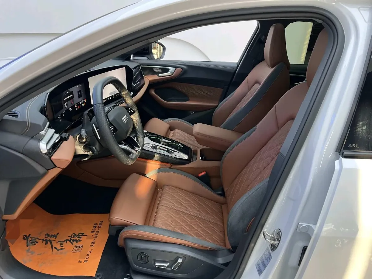 2026 Audi A5L 2.0T 204HP L4 7DCT,autocango,china used car exporter,china ev exporter,chinese used car exporter,chinese used ev exporter