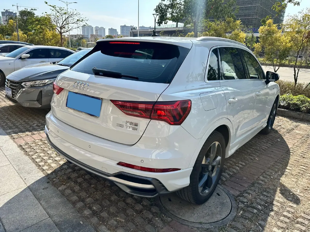 2021 Audi Q3 1.4T 150HP L4 7DCT,autocango,china used car exporter,china ev exporter,chinese used car exporter,chinese used ev exporter