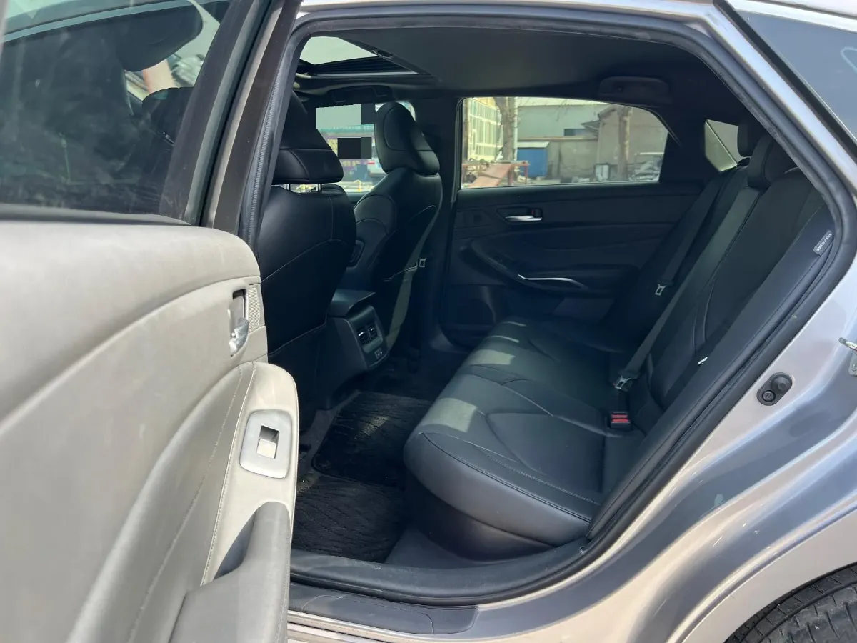 2022 Toyota Avalon 2.5L 178HP L4 E-CVT Hybrid,autocango,china used car exporter,china ev exporter,chinese used car exporter,chinese used ev exporter