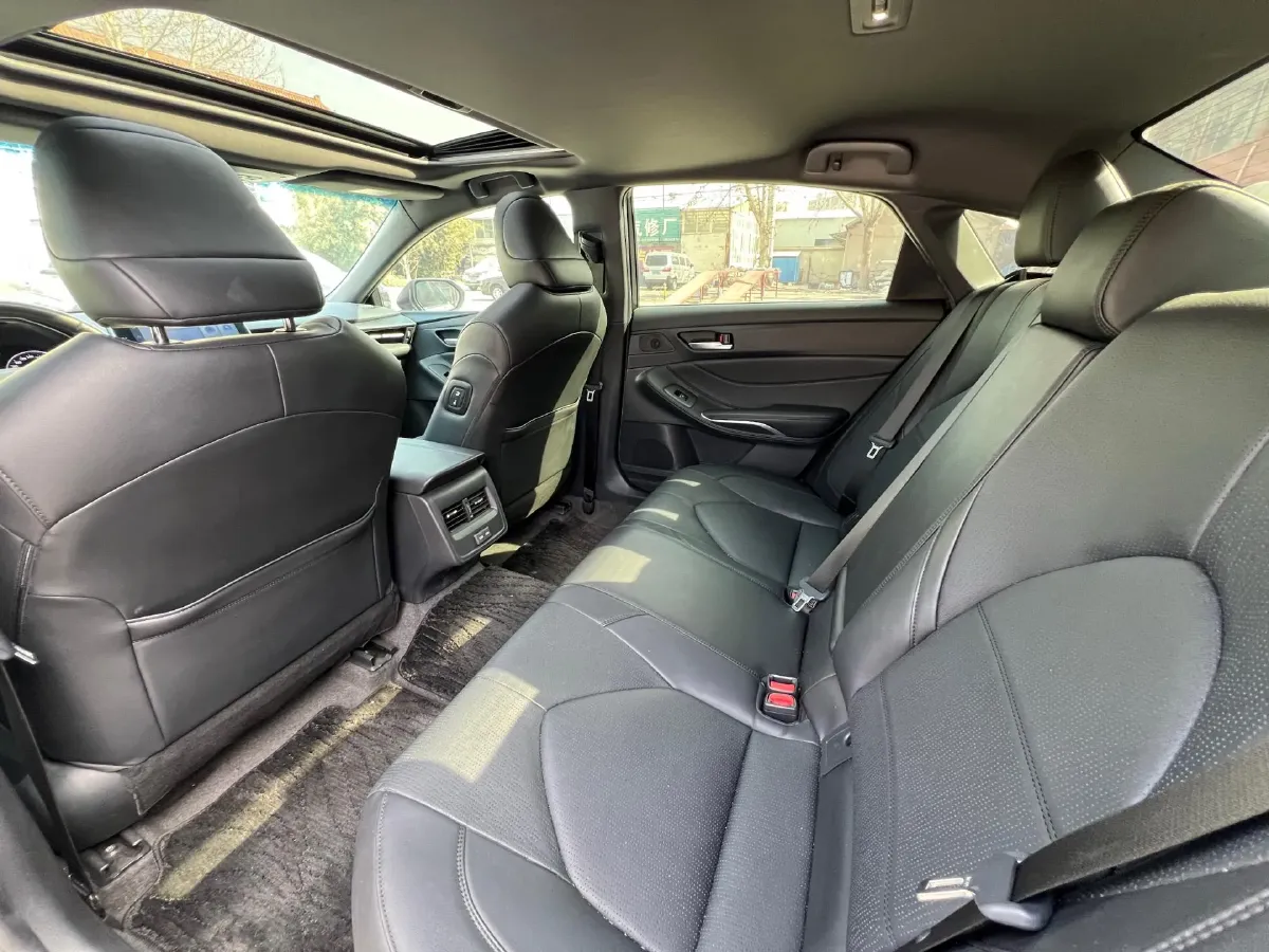 2022 Toyota Avalon 2.5L 178HP L4 E-CVT Hybrid,autocango,china used car exporter,china ev exporter,chinese used car exporter,chinese used ev exporter