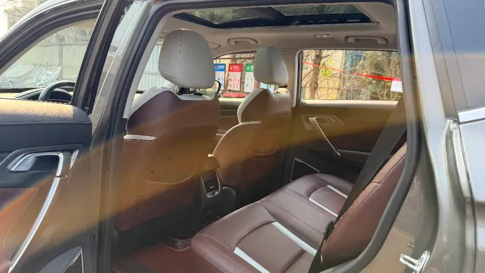 2022 Geely Azkarra 1.8T 184HP L4 7DCT,autocango,china used car exporter,china ev exporter,chinese used car exporter,chinese used ev exporter