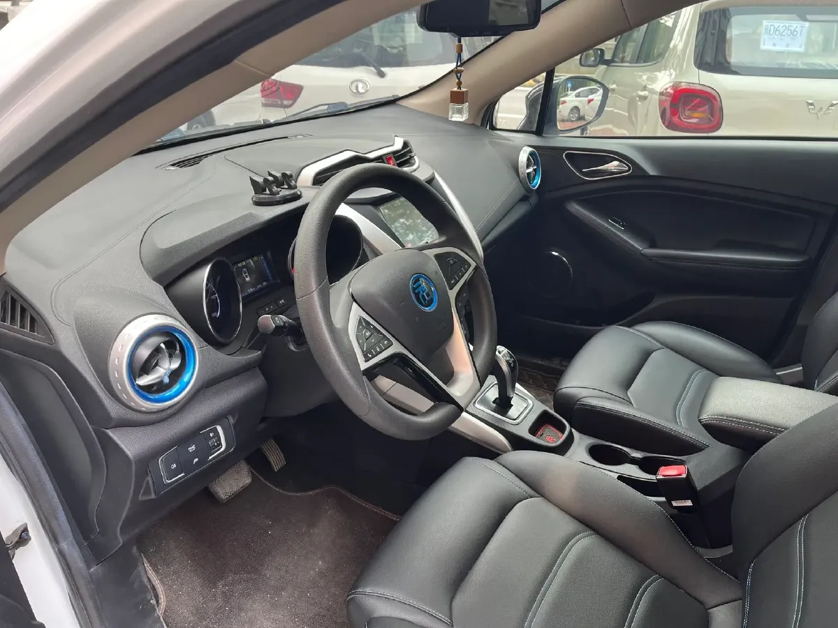 2019 BYD Yuan BEV 42KWH,autocango,china used car exporter,china ev exporter,chinese used car exporter,chinese used ev exporter