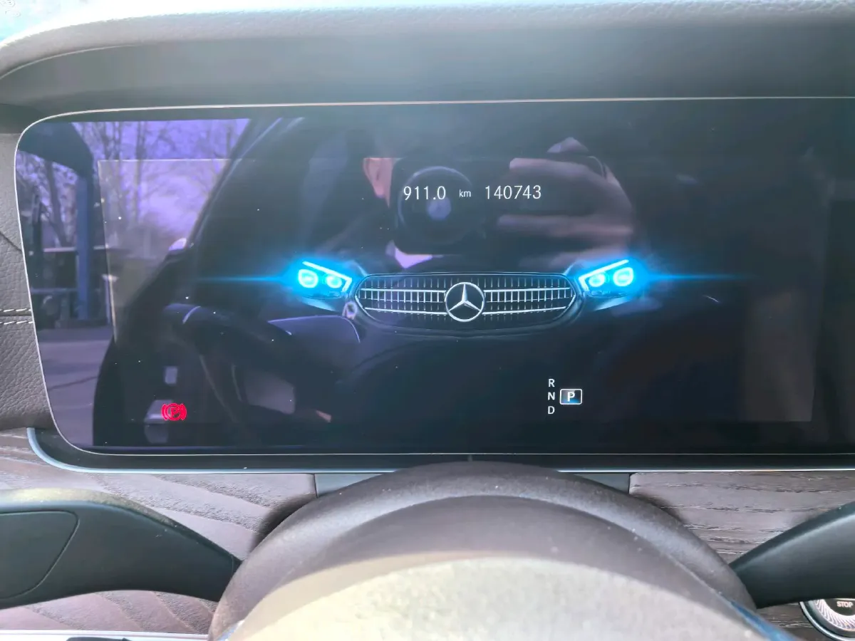 2021 Mercedes-Benz E Class 2.0T 258HP L4 9AT,autocango,china used car exporter,china ev exporter,chinese used car exporter,chinese used ev exporter