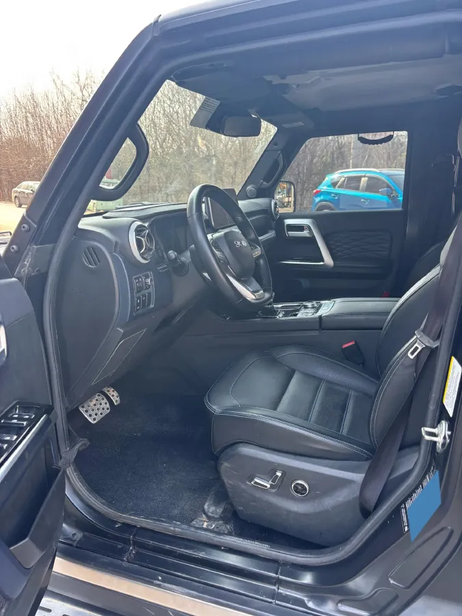 2021 Beijing BJ40 2.0T 163HP L4 8AT,autocango,china used car exporter,china ev exporter,chinese used car exporter,chinese used ev exporter