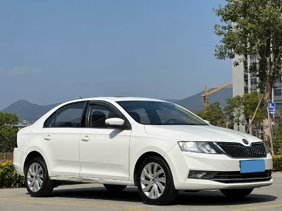 2019 Skoda Rapid 1.5L 112HP L4 6AT,autocango,china used car exporter,china ev exporter,chinese used car exporter,chinese used ev exporter