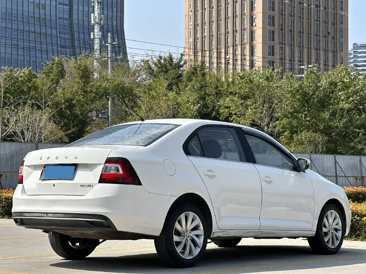 2019 Skoda Rapid 1.5L 112HP L4 6AT,autocango,china used car exporter,china ev exporter,chinese used car exporter,chinese used ev exporter