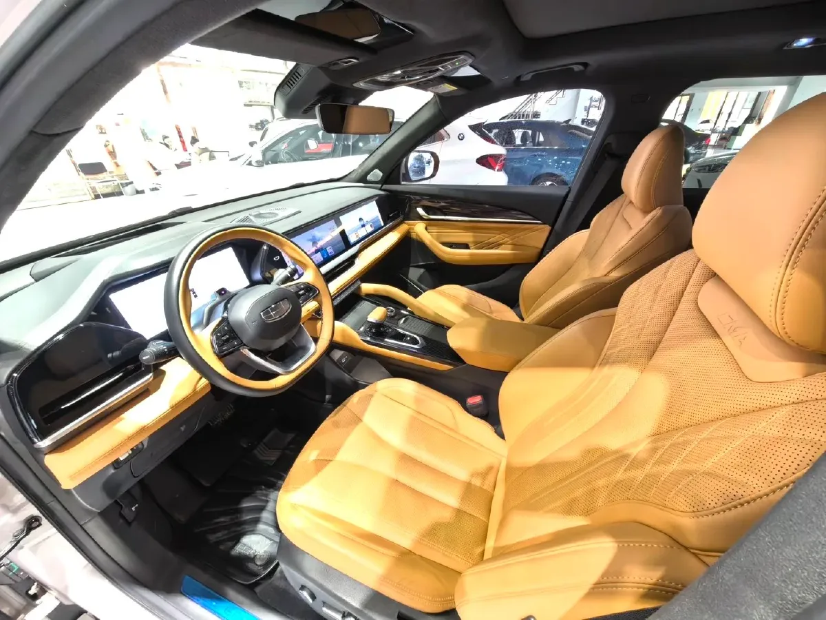 2024 Geely Monjaro 1.5T 163HP L4 3DHT Hybrid,autocango,china used car exporter,china ev exporter,chinese used car exporter,chinese used ev exporter