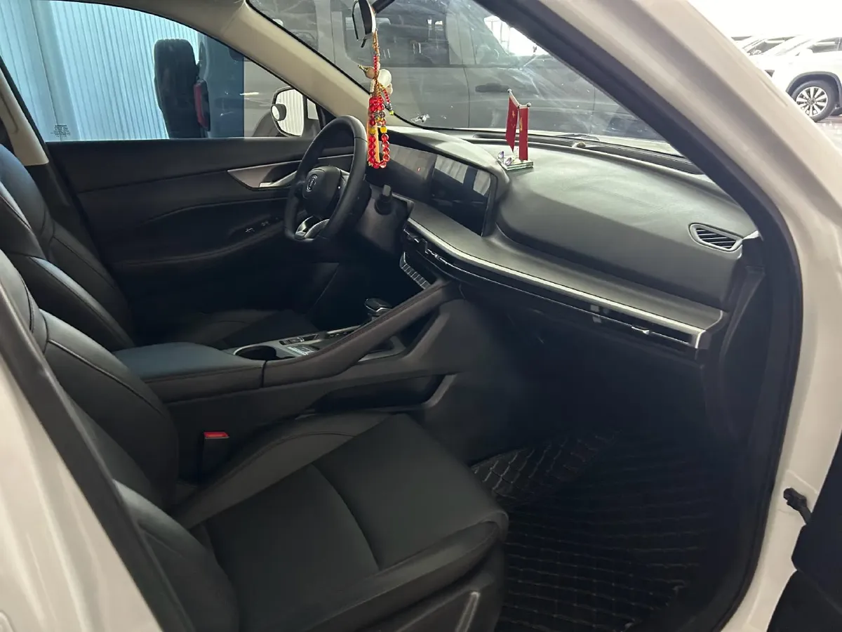 2021 ChangAn CS35 Plus 1.4T 160HP L4 7DCT,autocango,china used car exporter,china ev exporter,chinese used car exporter,chinese used ev exporter