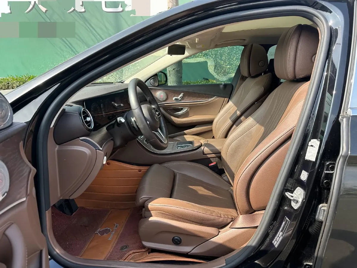 2020 Mercedes-Benz E Class 1.5T 184HP L4 9AT,autocango,china used car exporter,china ev exporter,chinese used car exporter,chinese used ev exporter