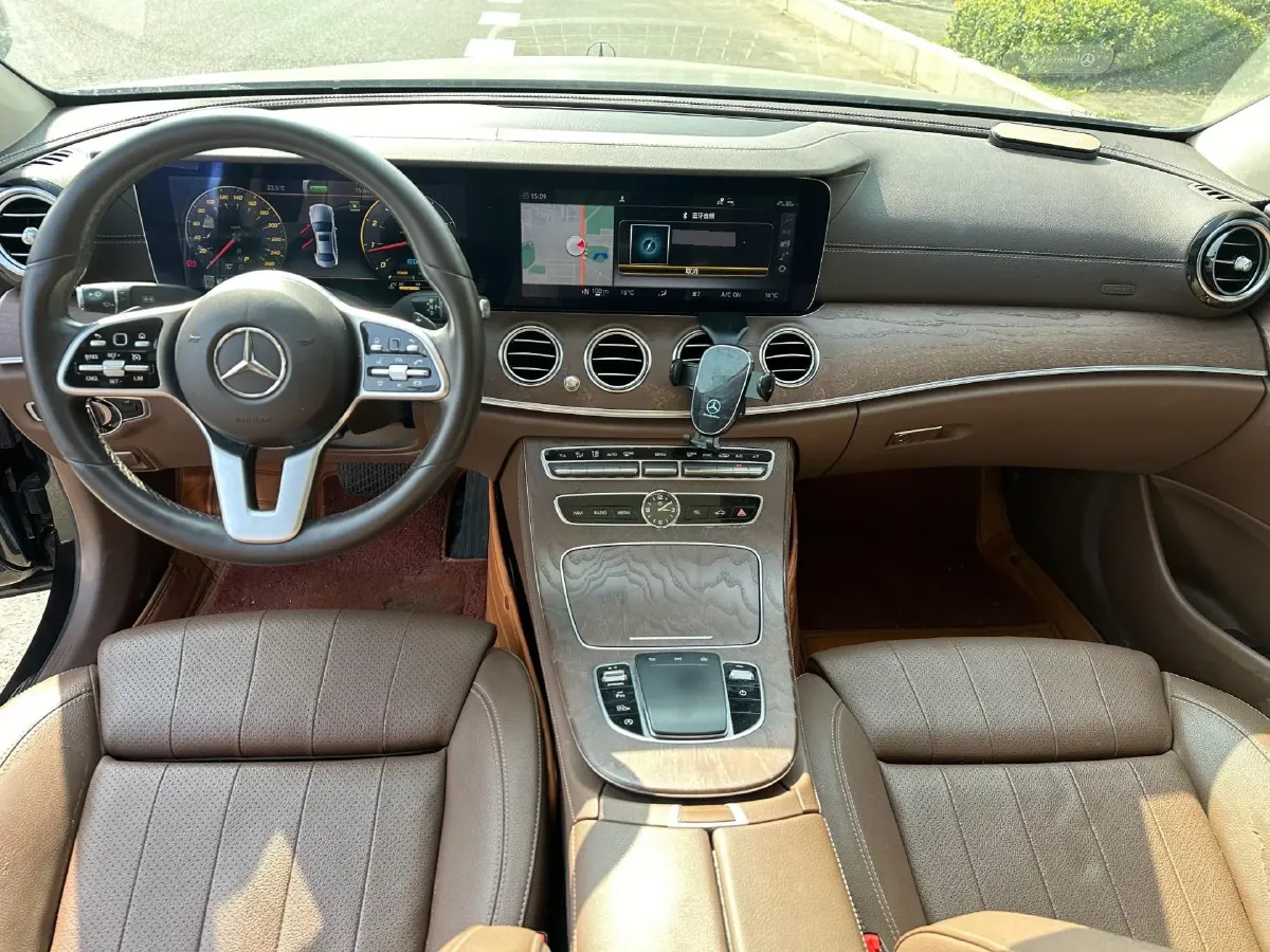 2020 Mercedes-Benz E Class 1.5T 184HP L4 9AT,autocango,china used car exporter,china ev exporter,chinese used car exporter,chinese used ev exporter