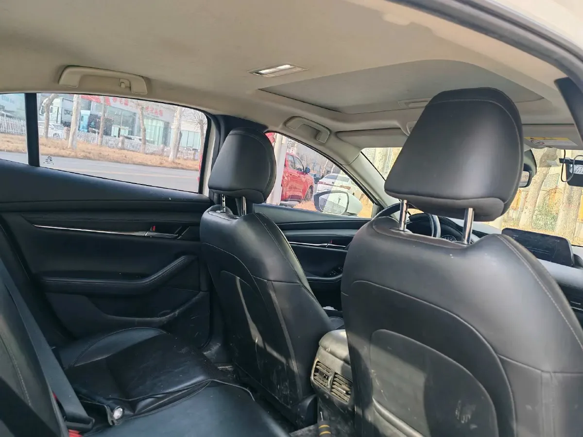 2022 Mazda 3 Axela 2.0L 158HP L4 6AT,autocango,china used car exporter,china ev exporter,chinese used car exporter,chinese used ev exporter