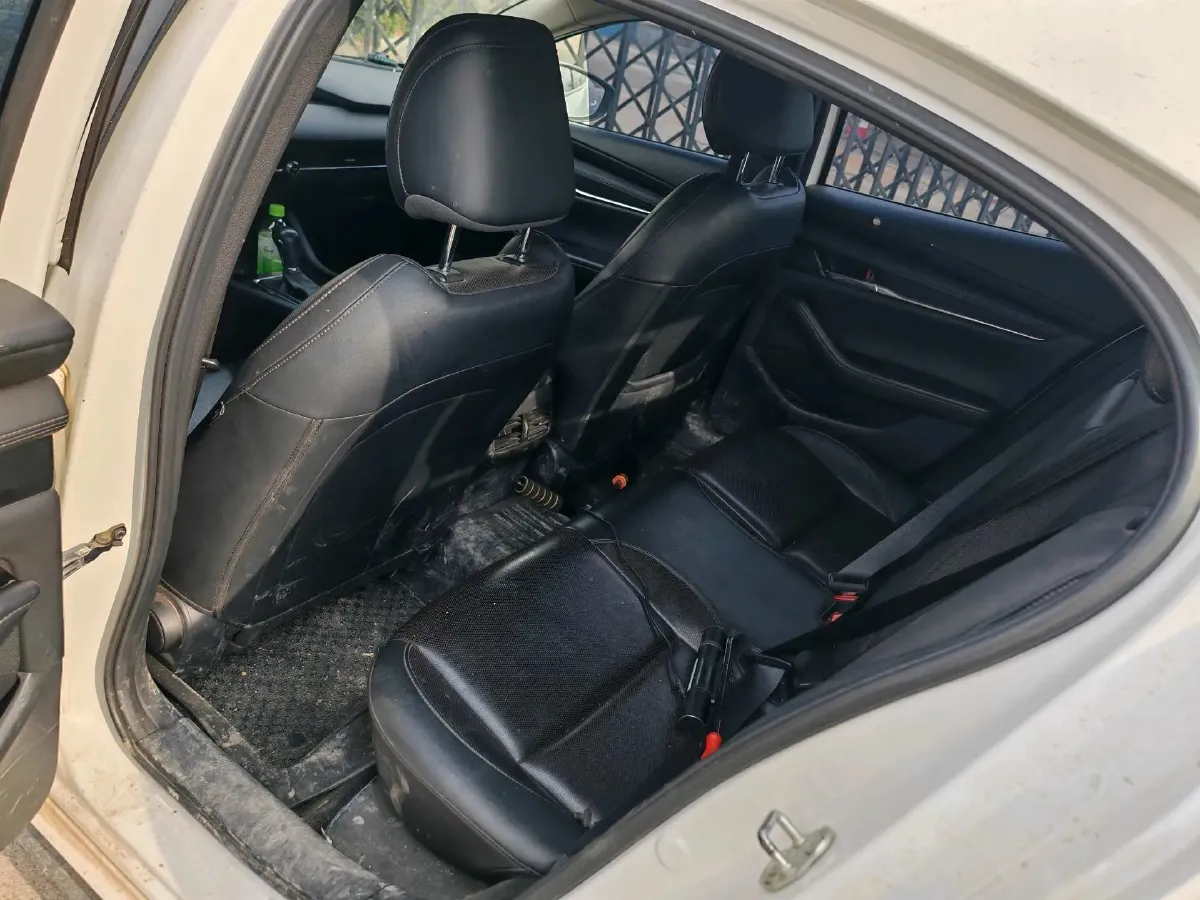 2022 Mazda 3 Axela 2.0L 158HP L4 6AT,autocango,china used car exporter,china ev exporter,chinese used car exporter,chinese used ev exporter